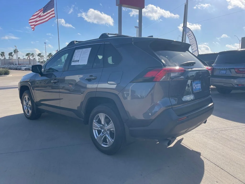 Used 2025 Gray Toyota XLE image 3