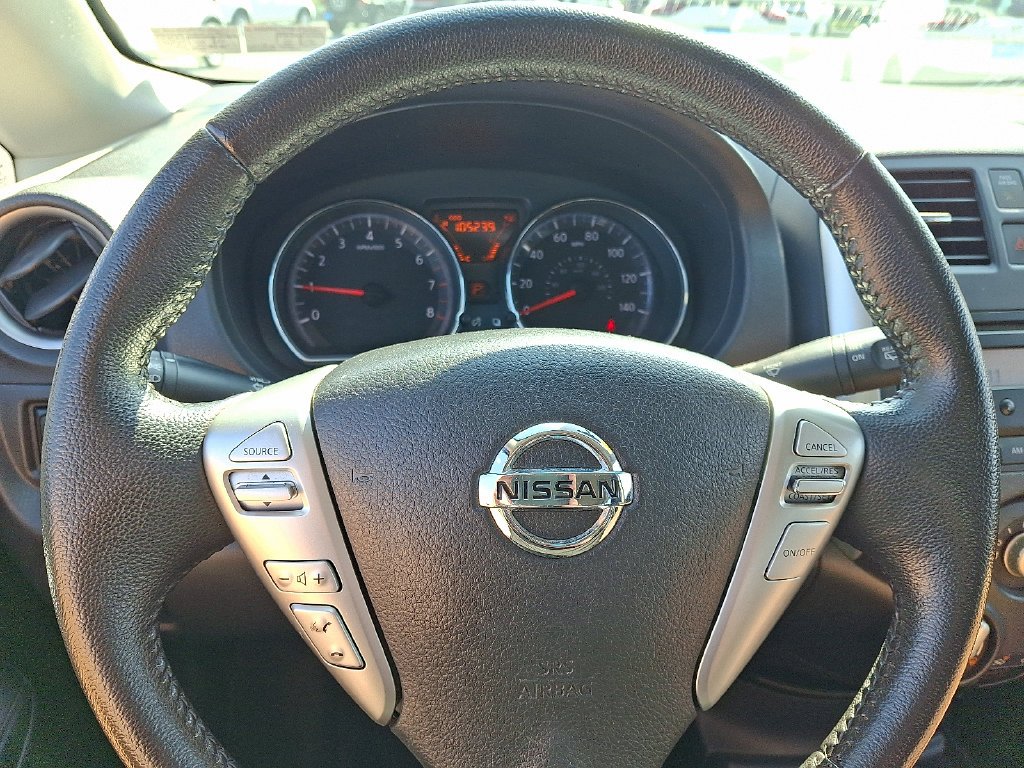 Used 2014 Gray Nissan SV image 19