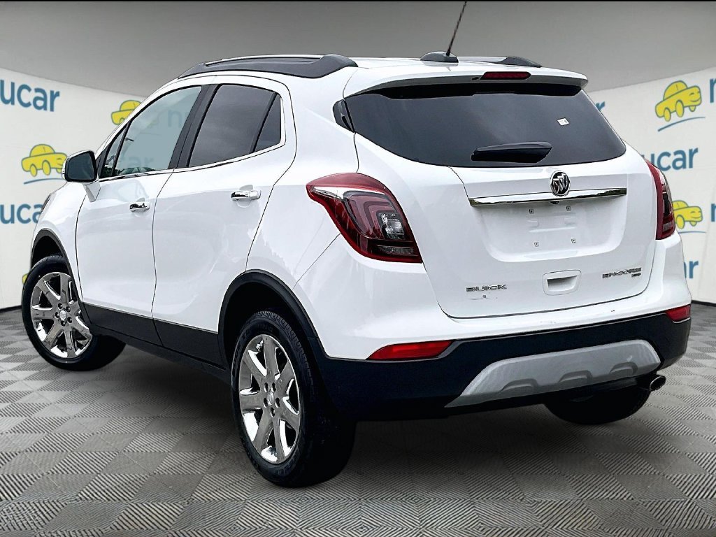 Used 2017 White Buick Essence image 4