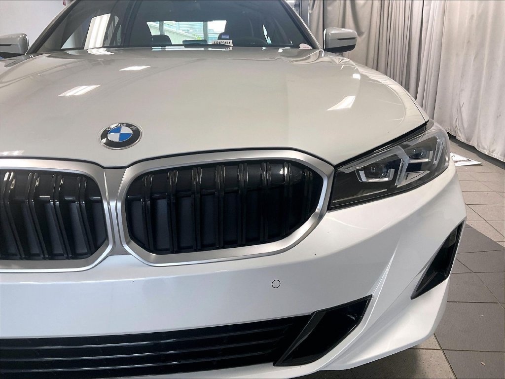 Used 2026 White Metallic BMW 330i NA xDrive image 32