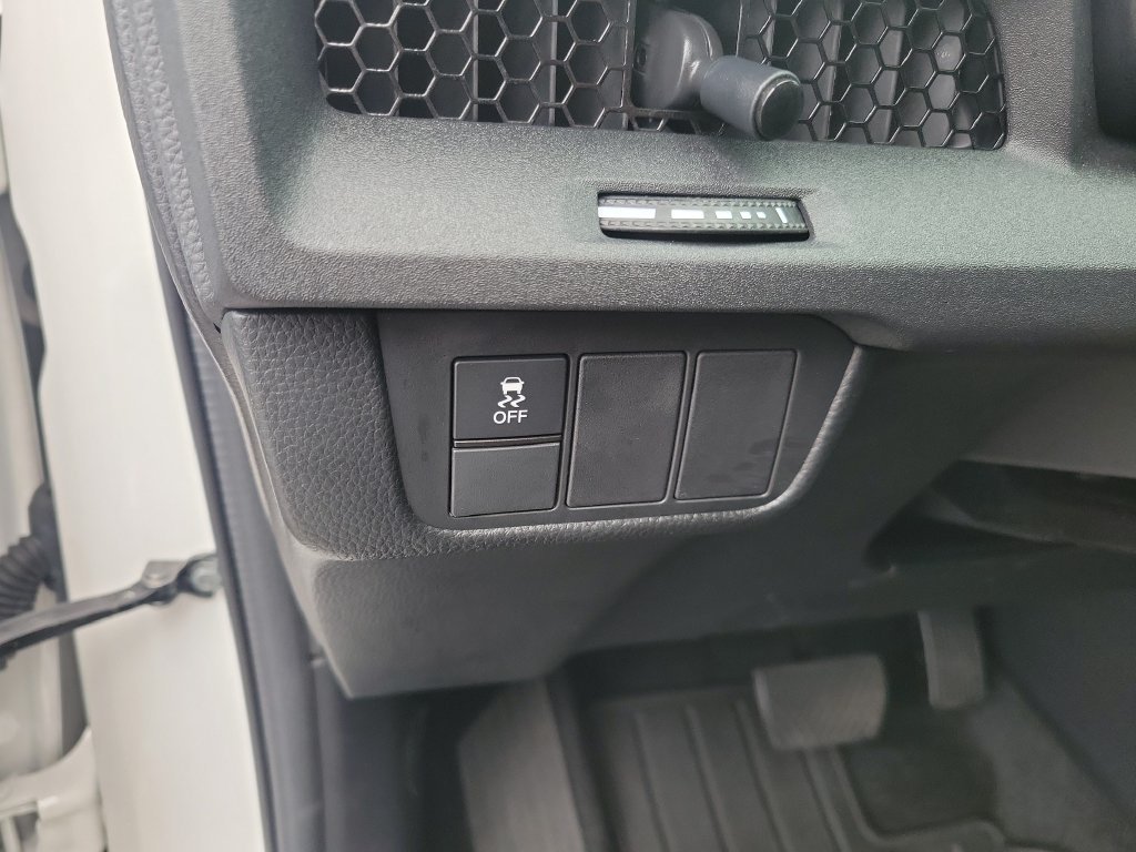 2025 Honda CR-V EX - Photo 25