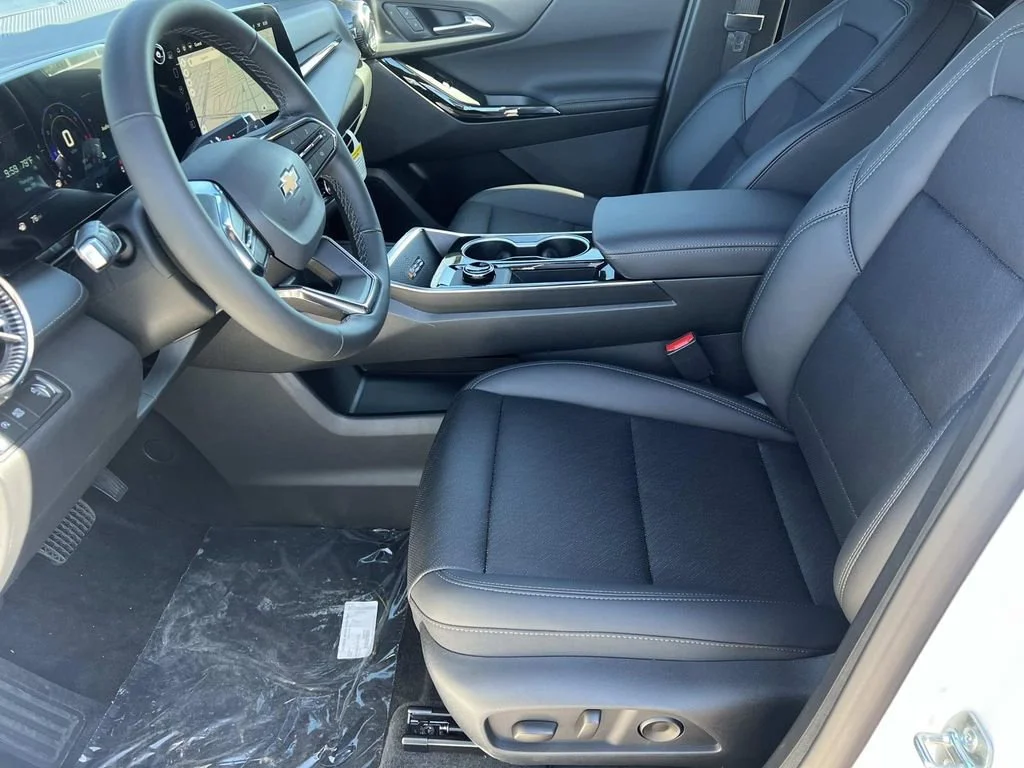 New 2026 Summit White Chevrolet LT image 12