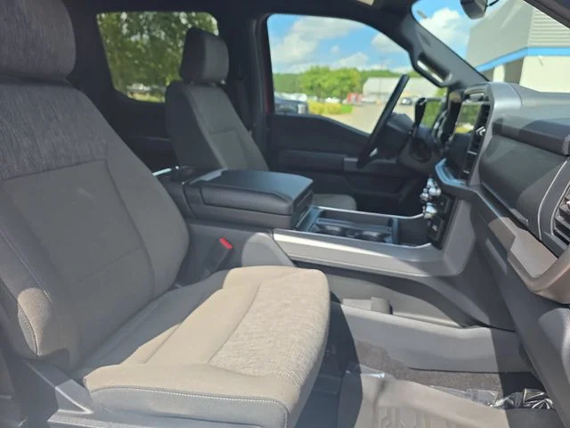 Used 2024 Red Ford XLT image 11