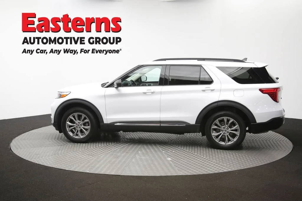 Used 2022 White Ford XLT image 64