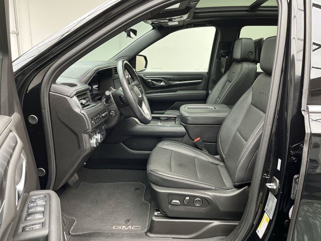 Used 2024 Onyx Black GMC Denali image 3