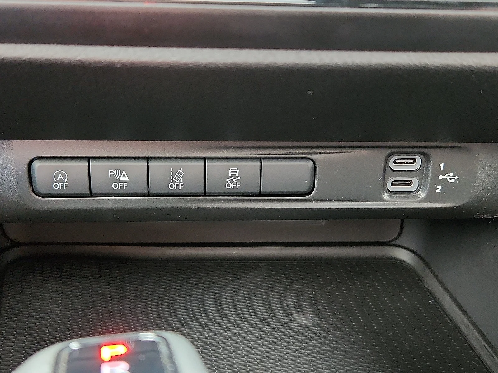 New 2026 White Knuckle  Paint Dodge R/T 4-DOOR AWD image 15