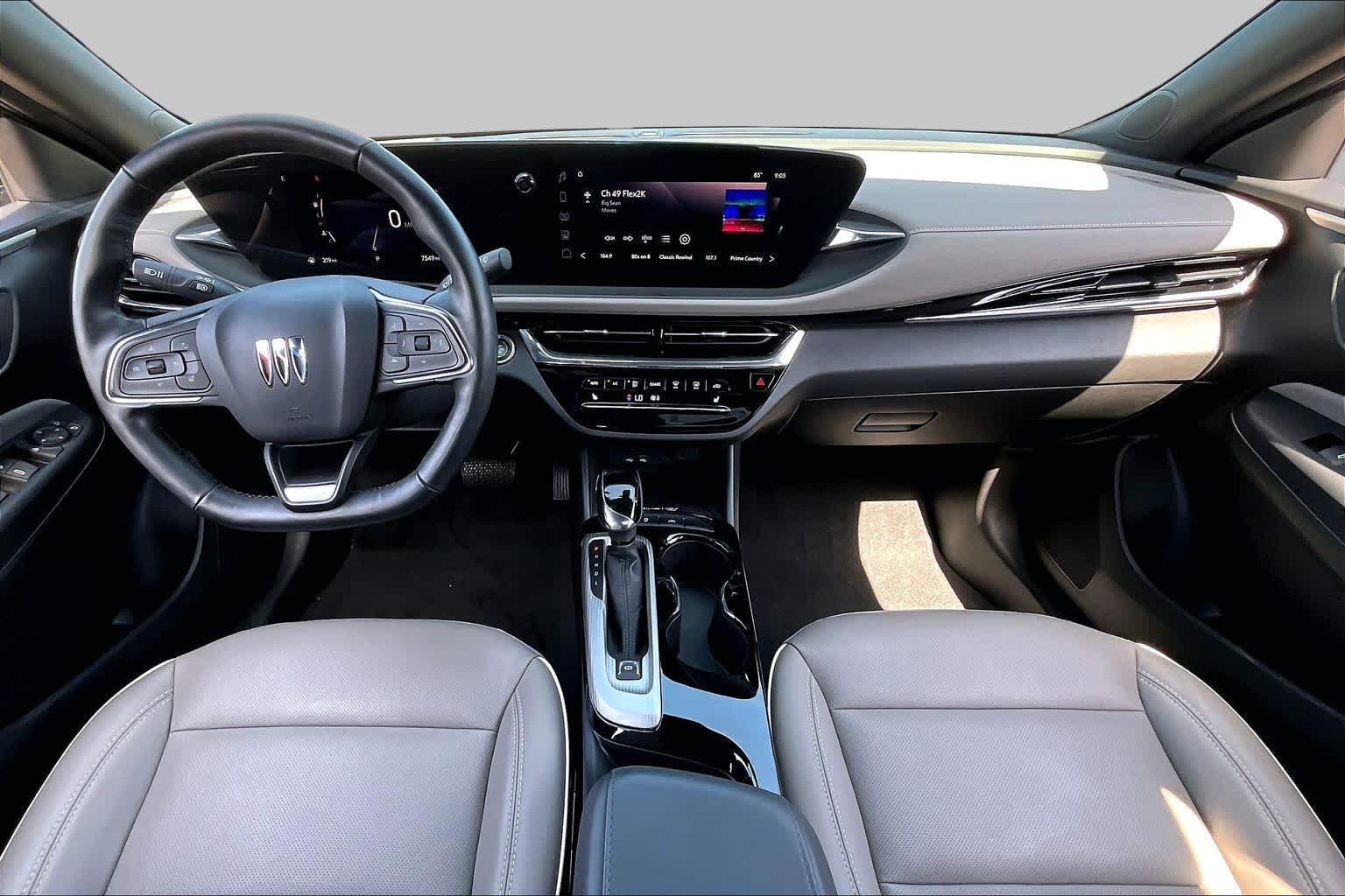 Used 2025 Moonstone Gray Metallic Buick Avenir image 16