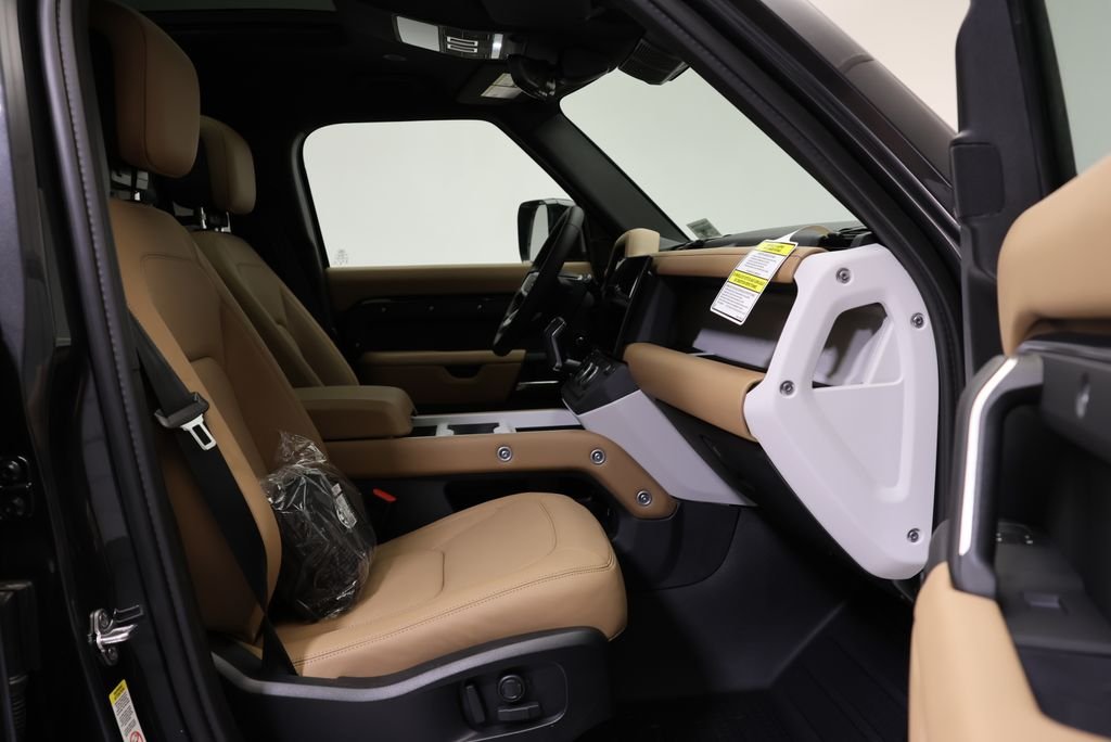 2026 Land Rover Defender X-Dynamic SE - Photo 40