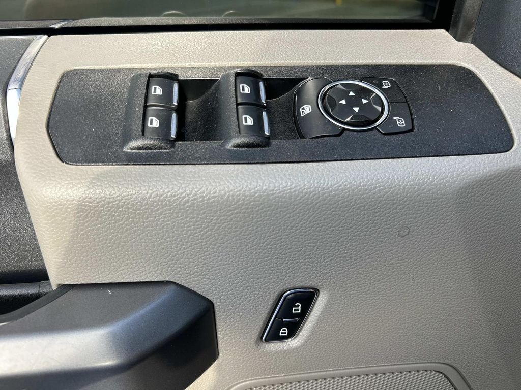Used 2022 Carbonized Gray Metallic Ford XLT image 26
