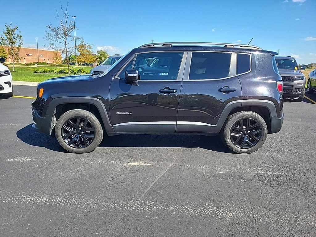 Used 2016 Black Jeep Latitude image 2