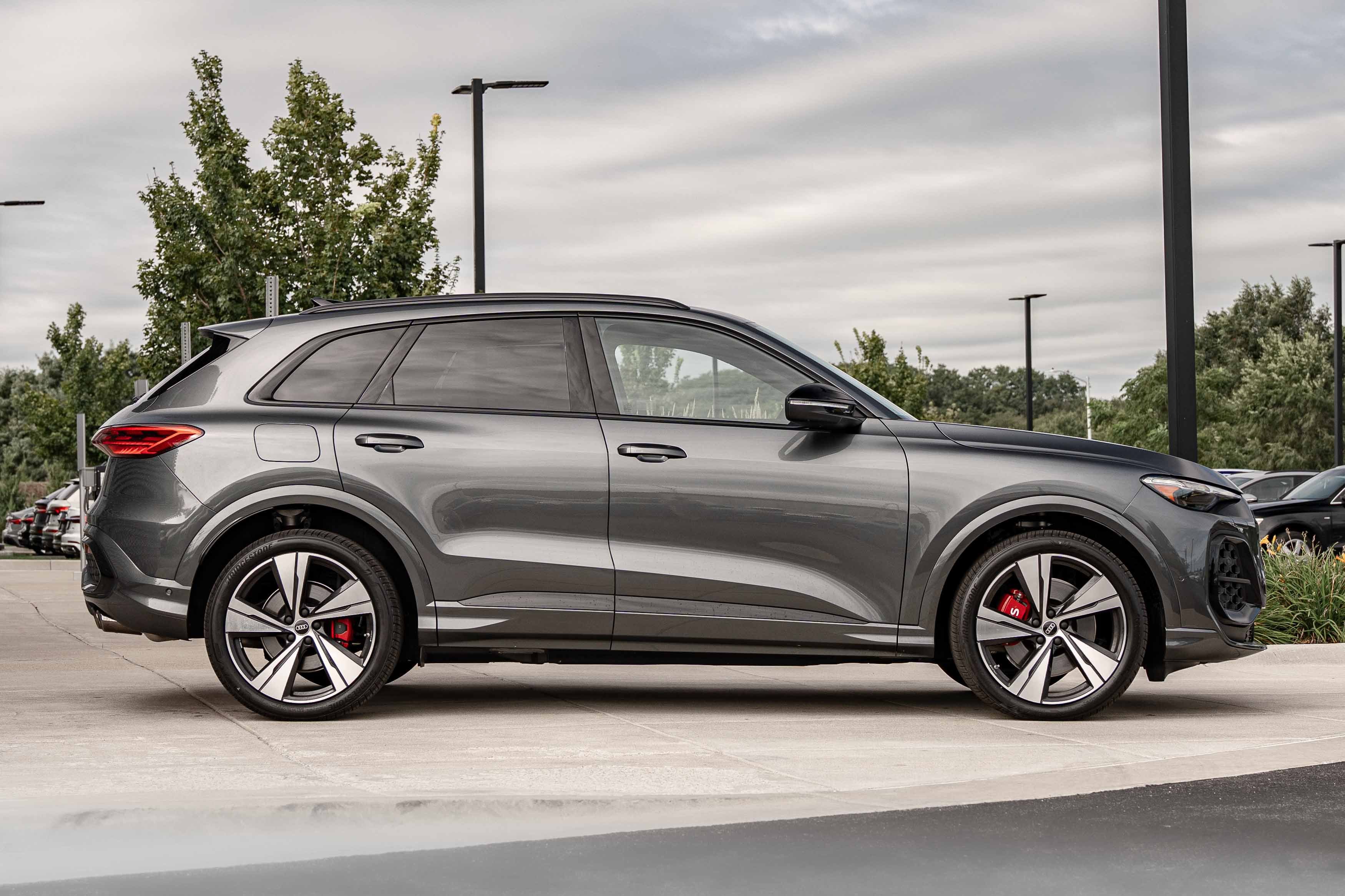 New 2026 Daytona Gray Audi Premium Plus image 3