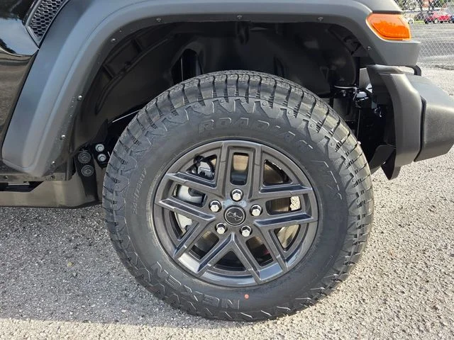 New 2026 Black Clear-Coat Exterior Paint Jeep Sport S image 9