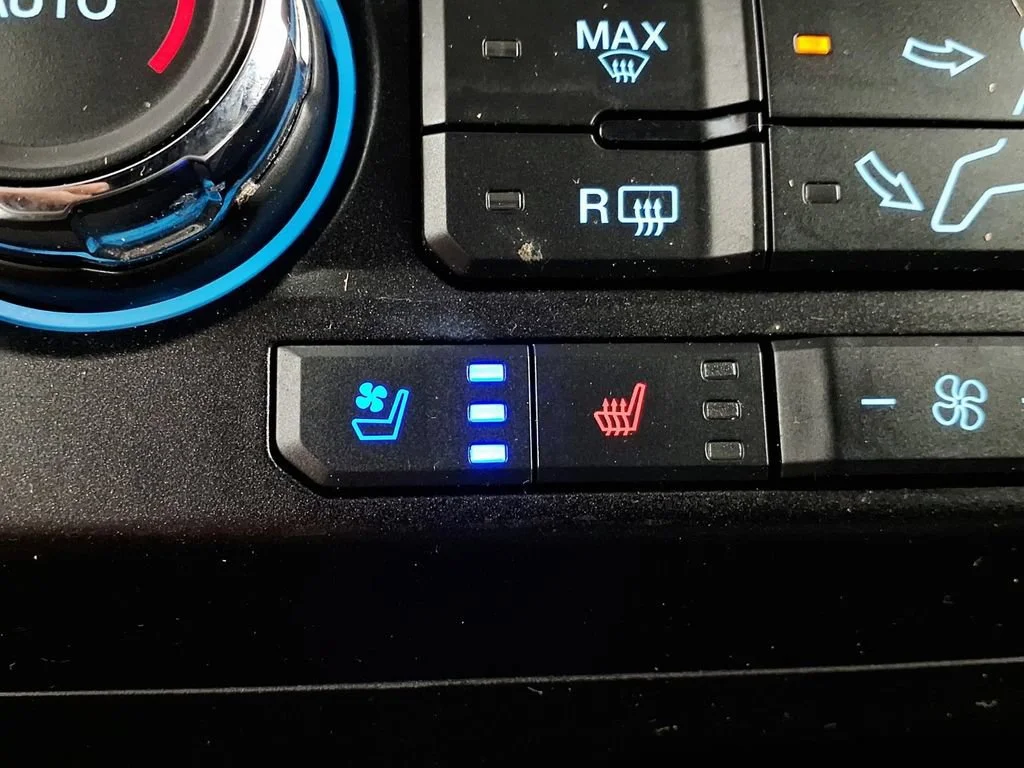 Used 2020 Magnetic Metall Ford XL image 15