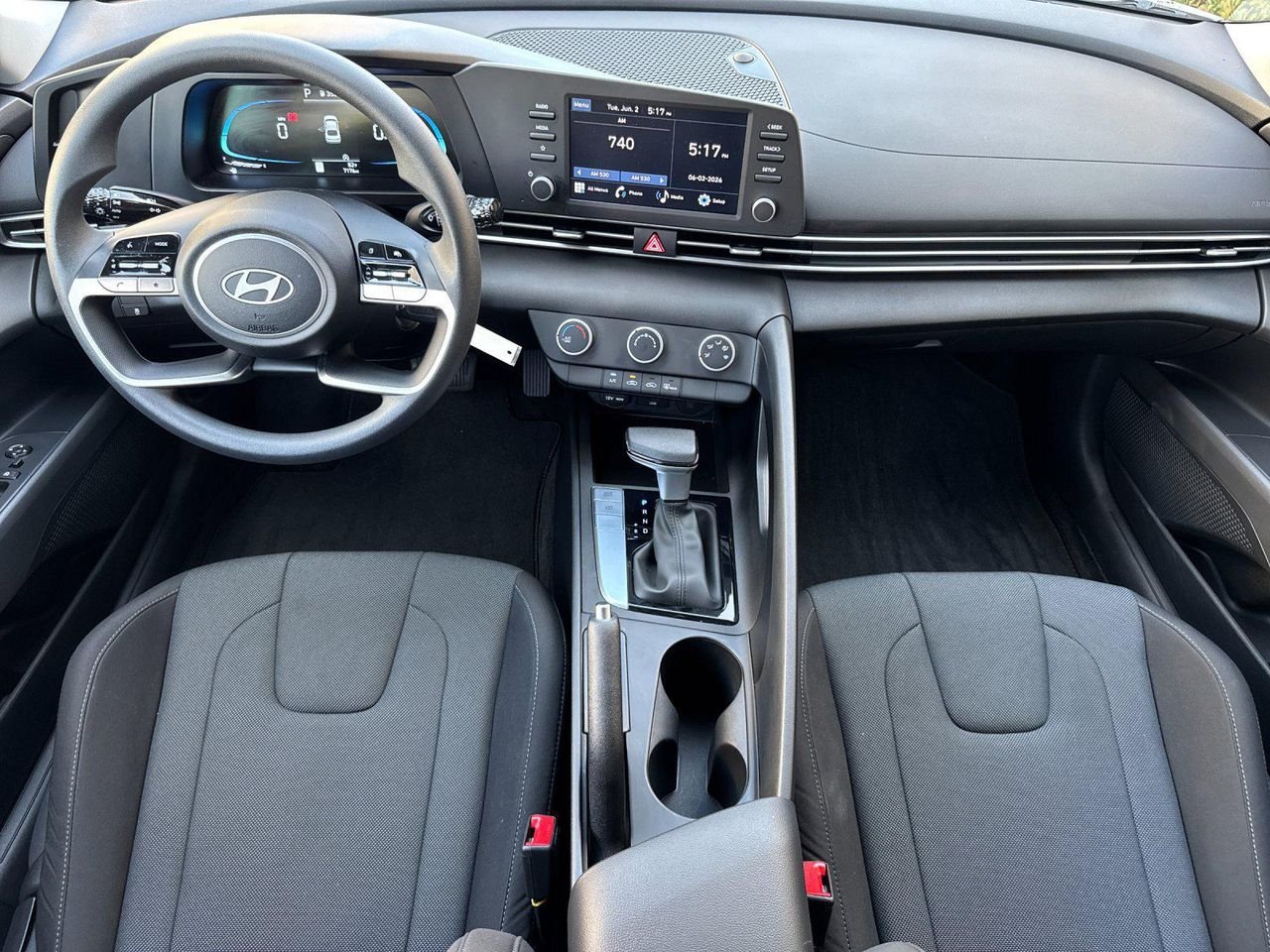 New 2026 White Hyundai SE image 12