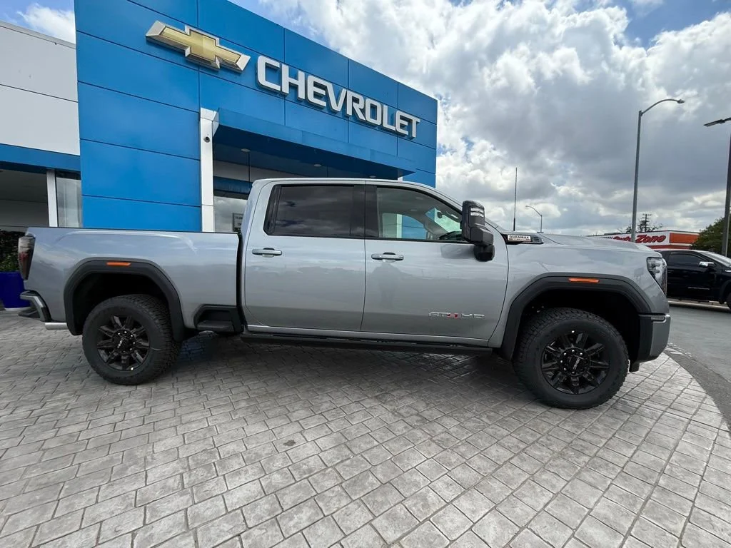 New 2026 Sterling Metallic GMC AT4 image 9