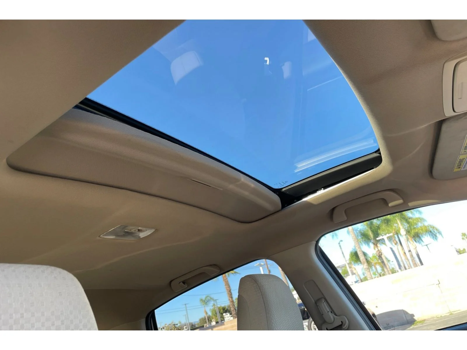 Used 2015 White Diamond Pearl Honda EX image 19