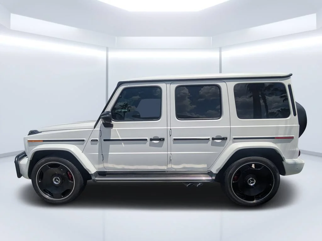 Used 2022 G MANUFAKTUR Moonlight White magno Mercedes-Benz AMG® G 63 image 6