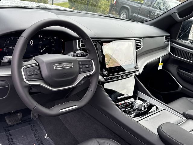 New 2026 Bright White Clear-Coat Exterior Paint Jeep Limited Reserve image 16