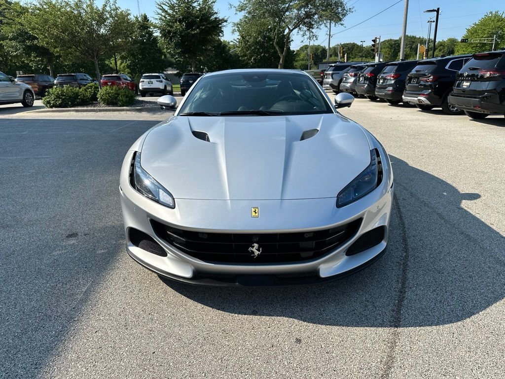 Used 2022 Silver Ferrari Base image 3