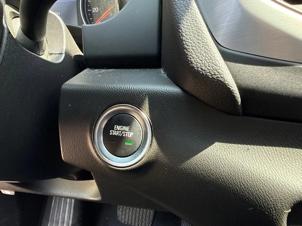 Used 2023 Sterling Metallic GMC SLT image 32