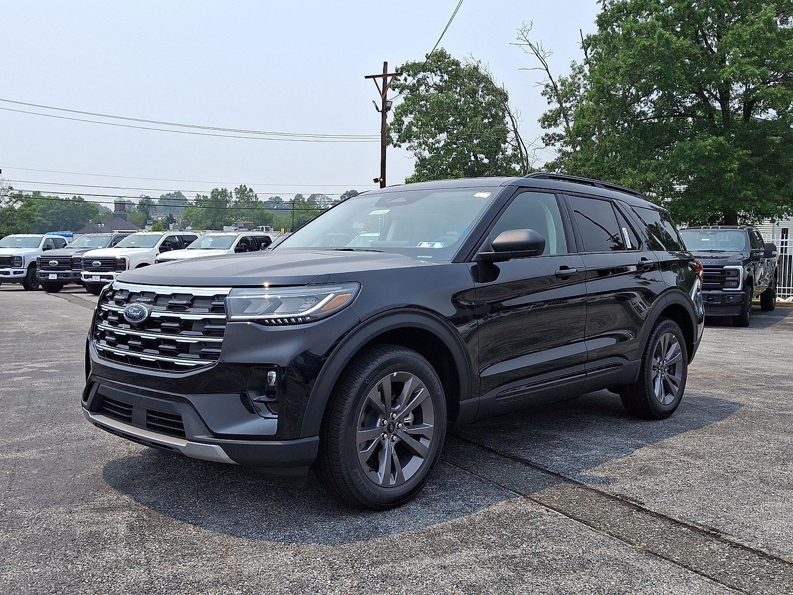 New 2026 Agate Black Metallic Ford Active image 2