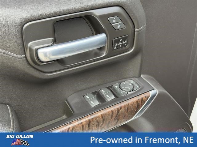 Used 2021 White Frost Tricoat GMC Denali image 16