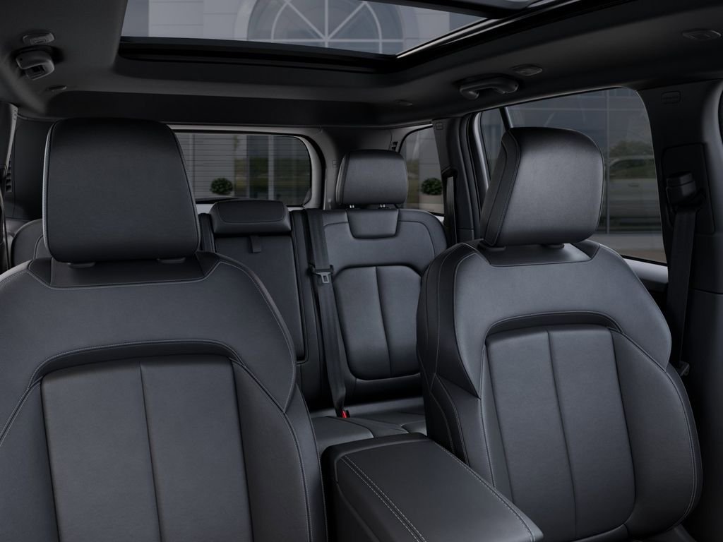 New 2025 Bright White Clear-Coat Exterior Paint Jeep Limited image 26