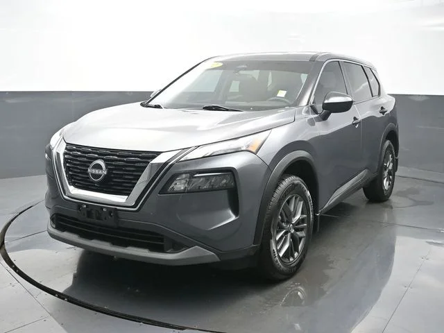 Used 2022 Gray Nissan S image 1