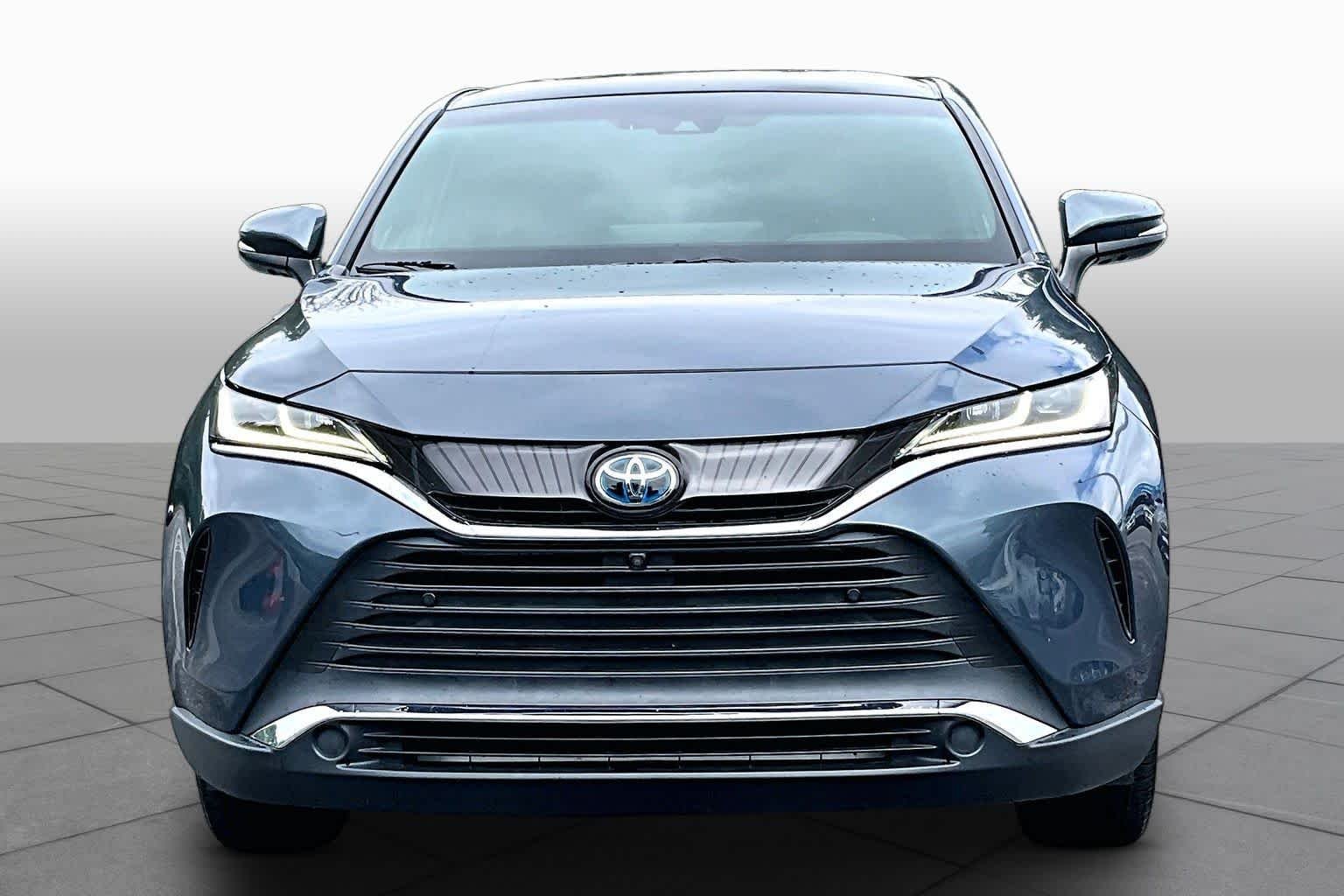 Used 2021 Coastal Gray Metallic Toyota Limited image 4