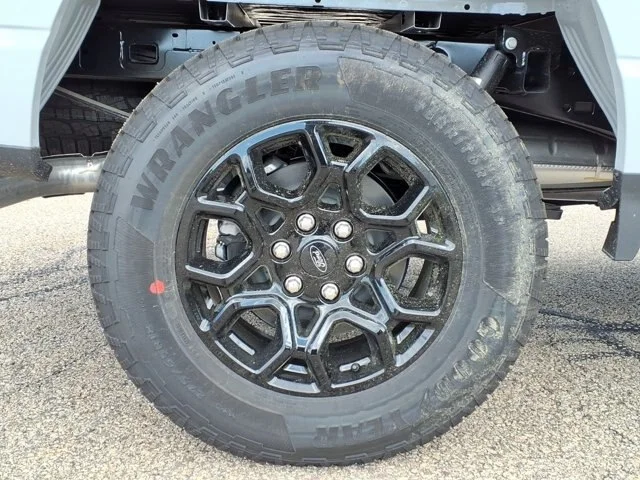 New 2026 Avalanche Ford XLT image 29