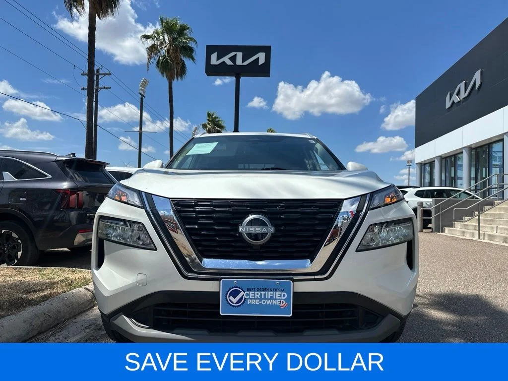 Used 2023 White Nissan SV image 2