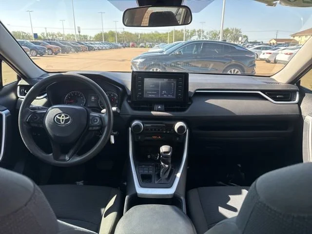 2019 Toyota RAV4 LE - Photo 45