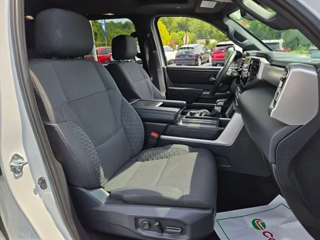 Used 2025 White Toyota SR5 image 21