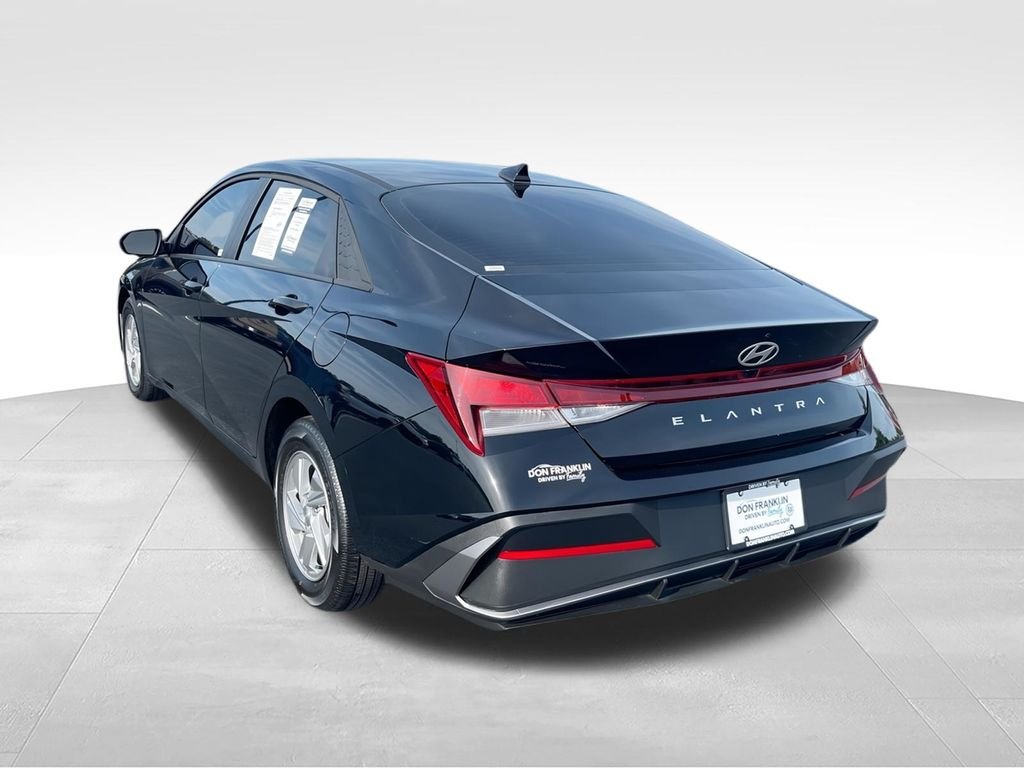 Used 2026 Black Hyundai SE image 6