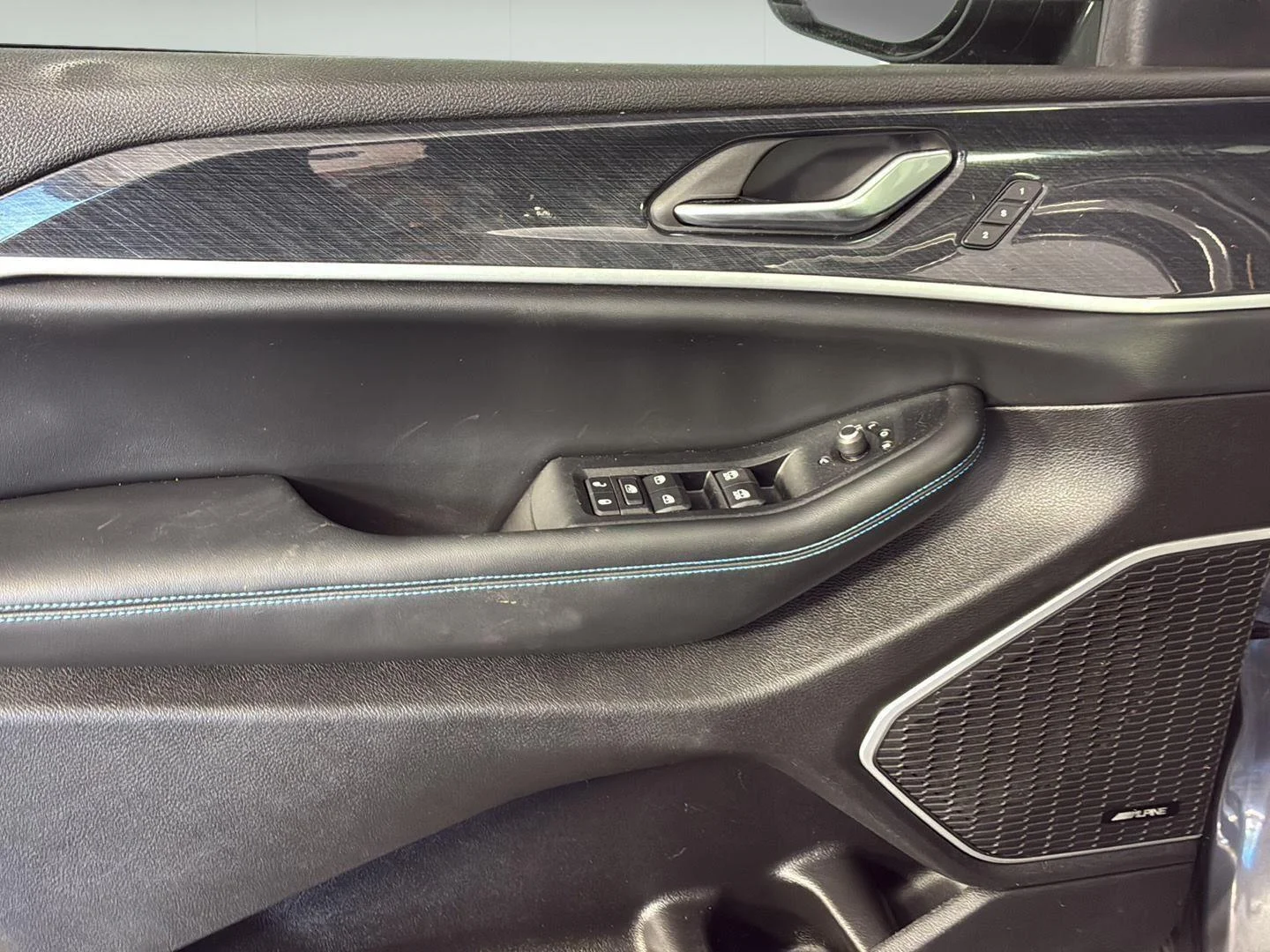 Used 2023 Baltic Gray Metallic Clearcoat Jeep Trailhawk image 26