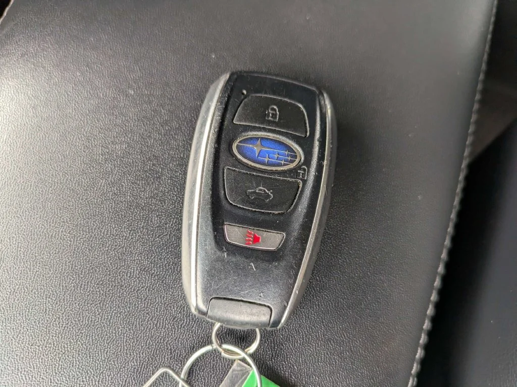 Used 2019 White Subaru 2.5i image 32