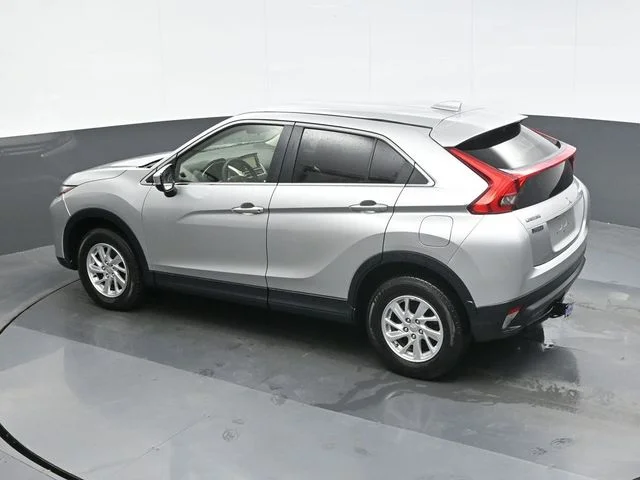 Used 2019 Silver Mitsubishi ES image 11