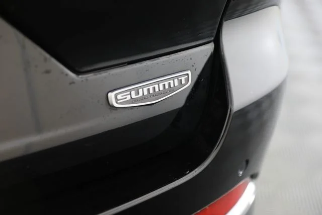 Used 2023 Black Jeep Summit image 36