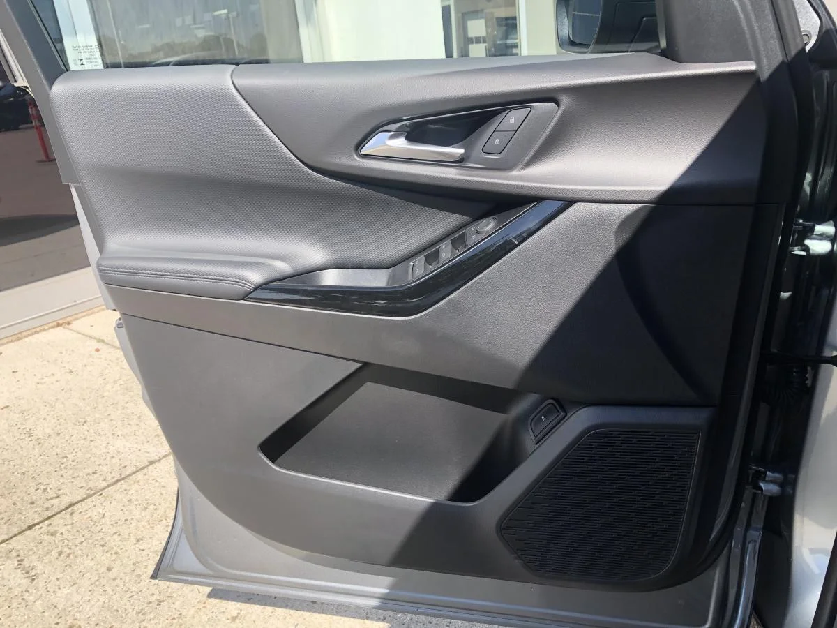 New 2027 Grey Chevrolet Awd 4dr Lt 2lt image 17