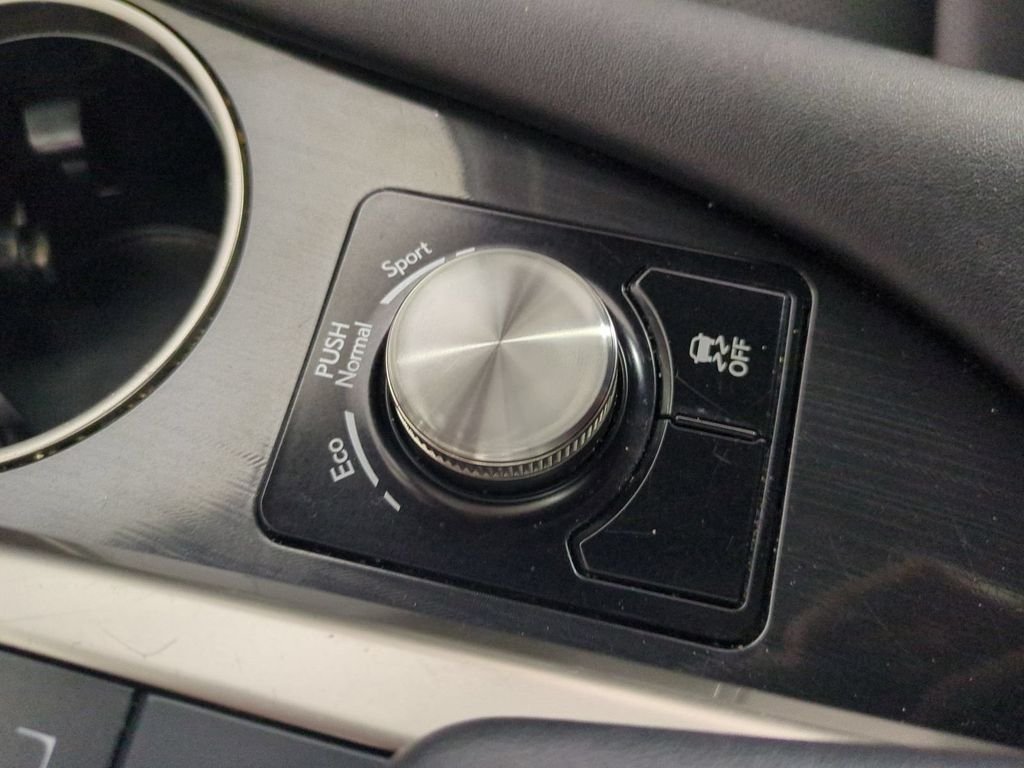 2022 Lexus RX 350 - Photo 27