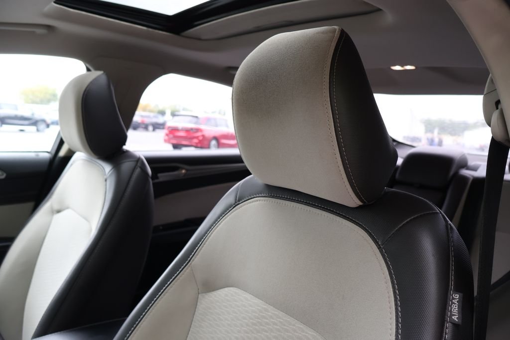 2020 Ford Fusion SE - Photo 34