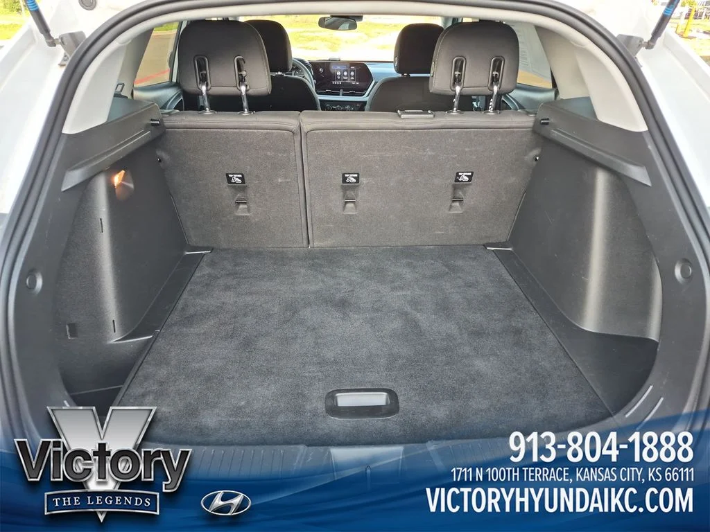 Used 2025 White Chevrolet LS image 23