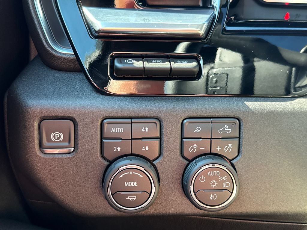 2026 Chevrolet Silverado 1500 High Country - Photo 36