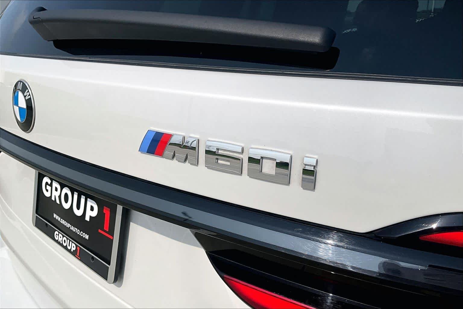 Used 2024 Mineral White Metallic BMW M60i image 9