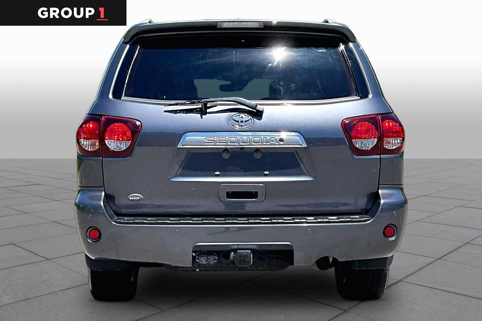 Certified Used 2019 Magnetic Gray Metallic Toyota Platinum image 5