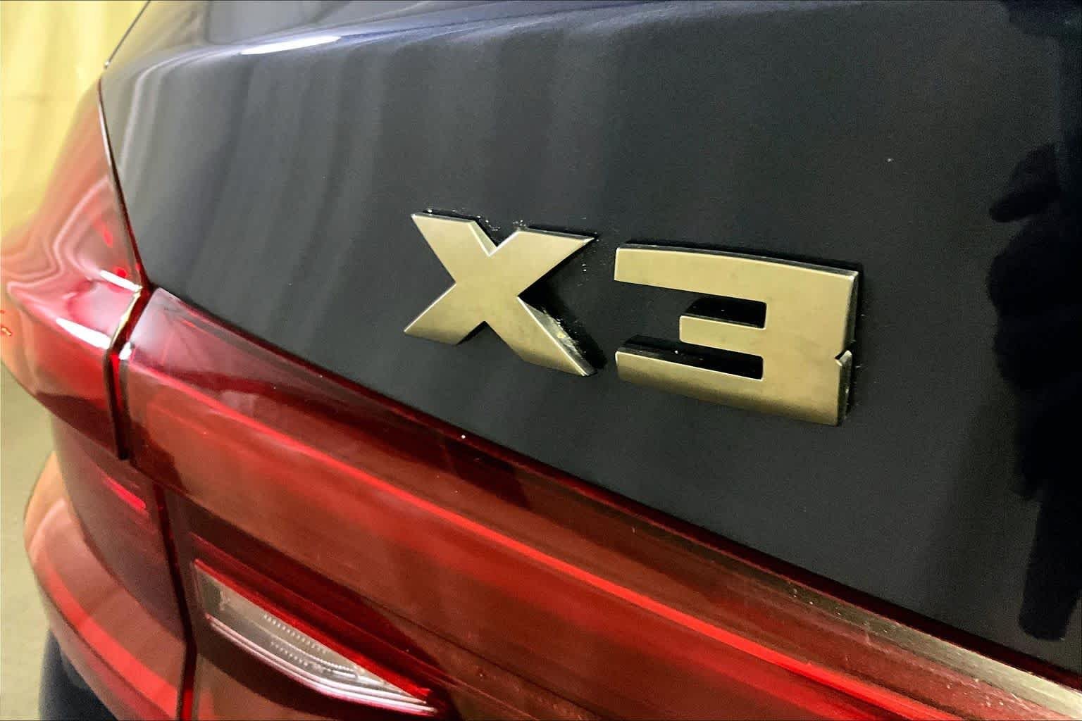 Used 2018 Blue BMW M40i image 9