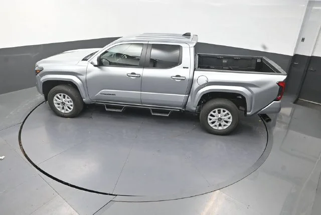 Used 2026 Silver Toyota SR5 image 26