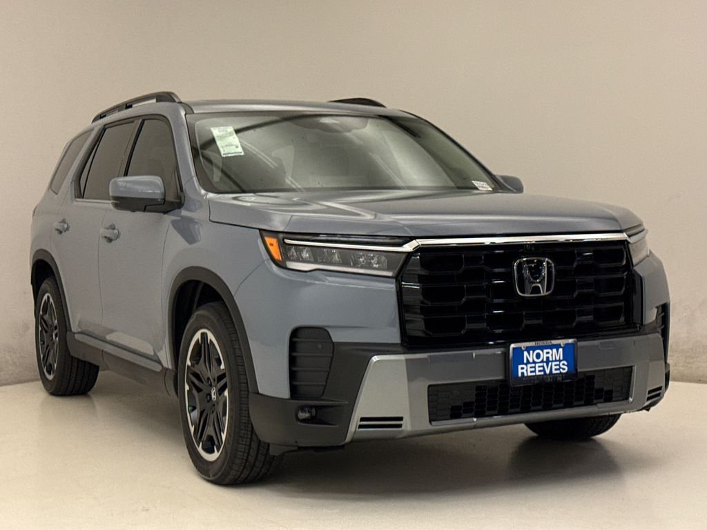 New 2026 Sonic Gray Pearl Honda Touring image 4