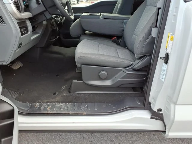 New 2026 Avalanche Ford F-350® XL image 19
