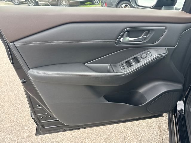Used 2023 Black Nissan SV image 12